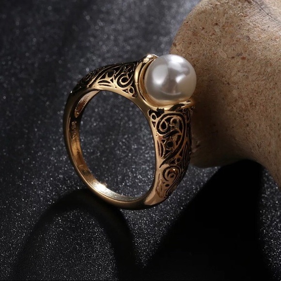 New 18K Yellow Gold Vintage Pearl Ring - Picture 5 of 5